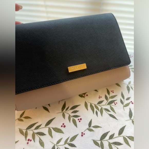 Kate Spade shouldee bag used only twice - Picture 2 of 3